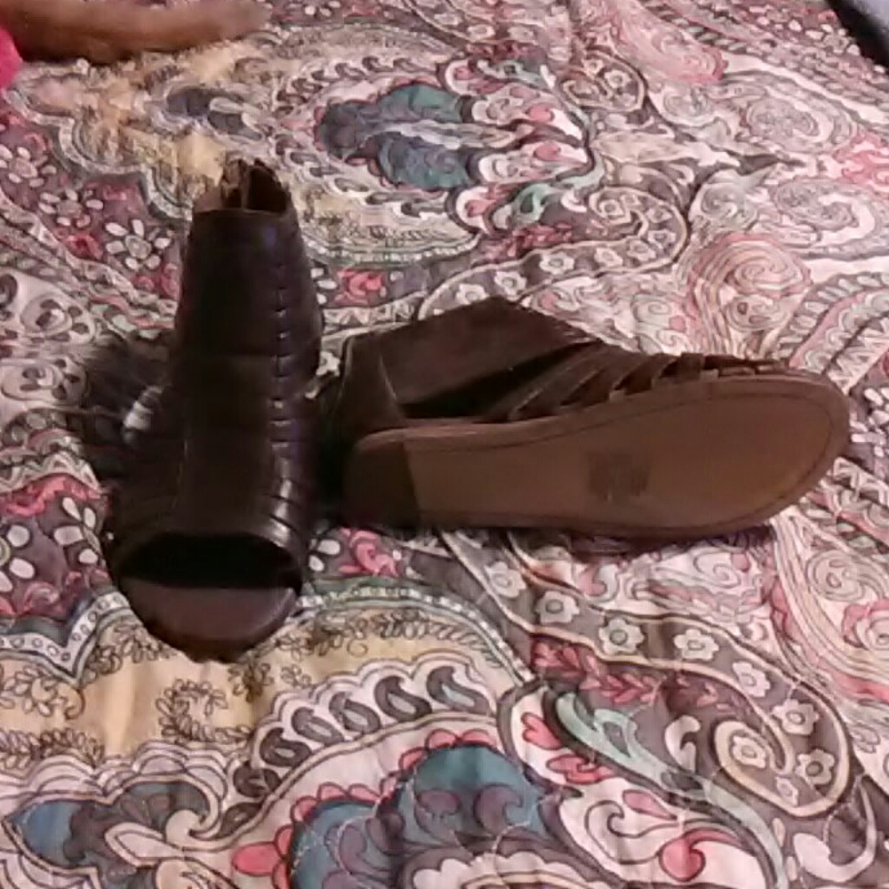 Roan sandals